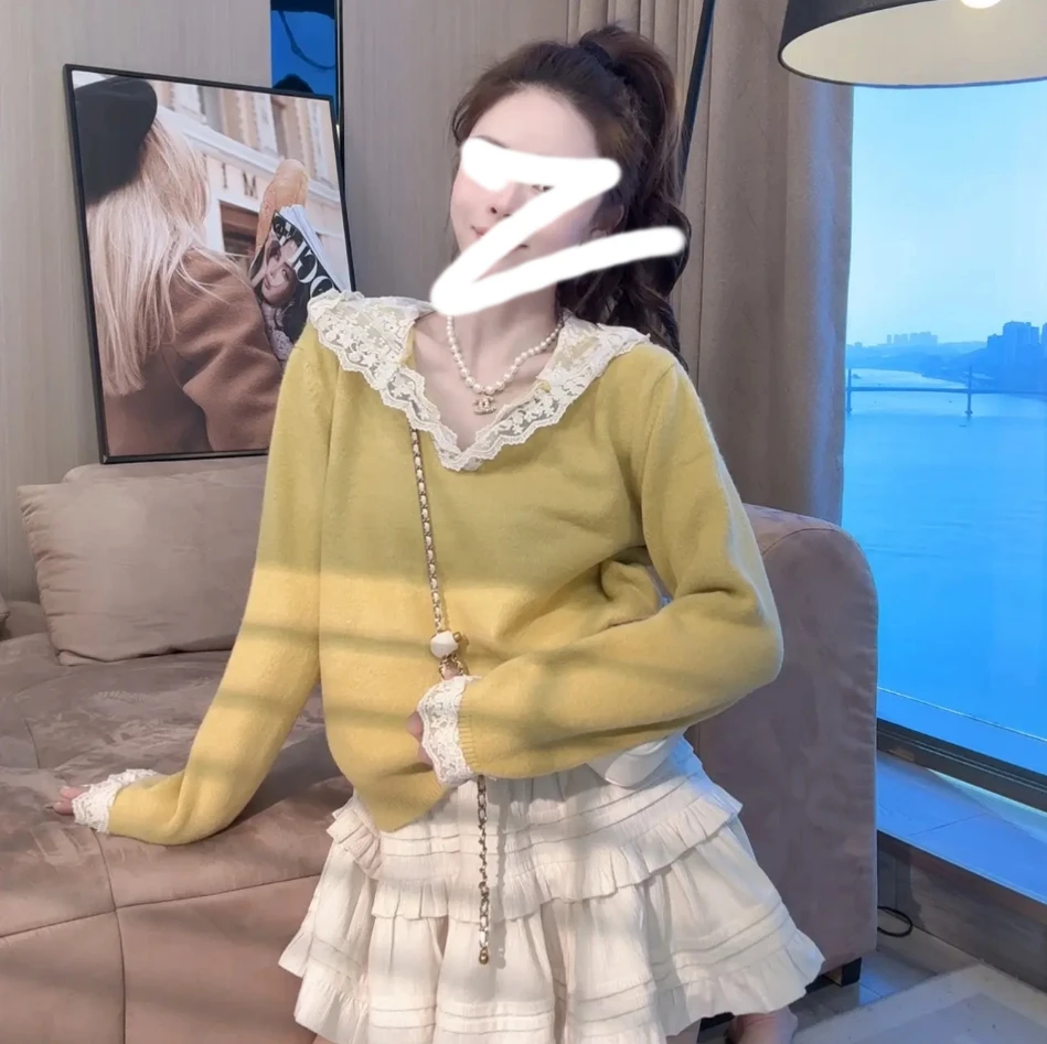 2024秋冬新款长袖连帽套头拼接蕾丝毛衣百搭慵懒风套头针织上衣女