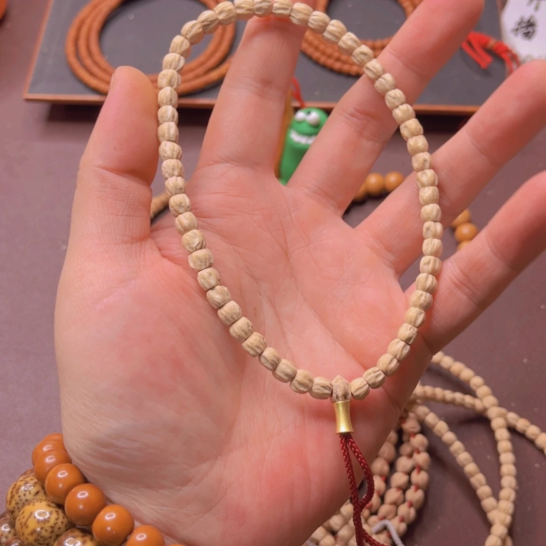 【闪购商品】柏香籽/百香籽吊坠