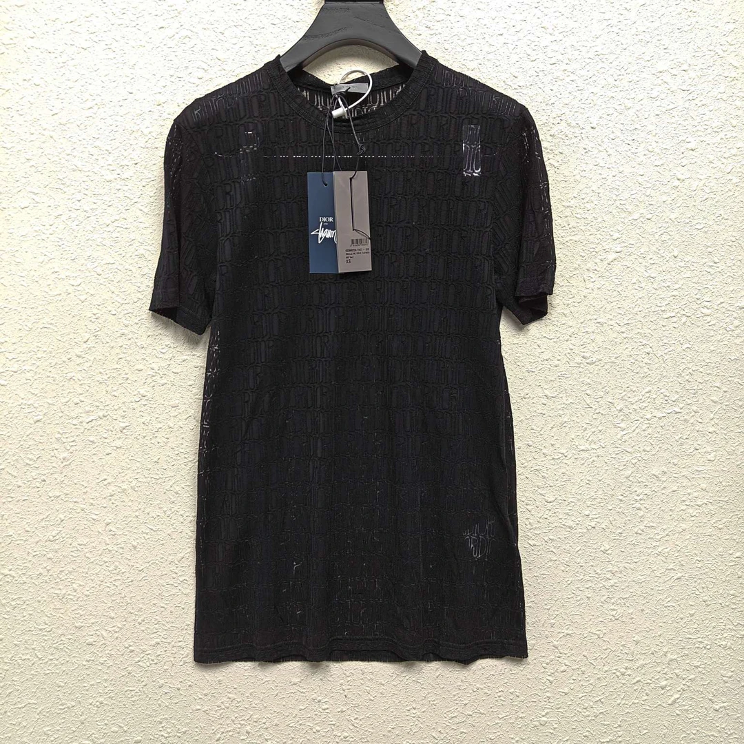 DIOR 联名款 黑色镂空满印 短袖 尺码/XS 成色/全新带吊 YH13835