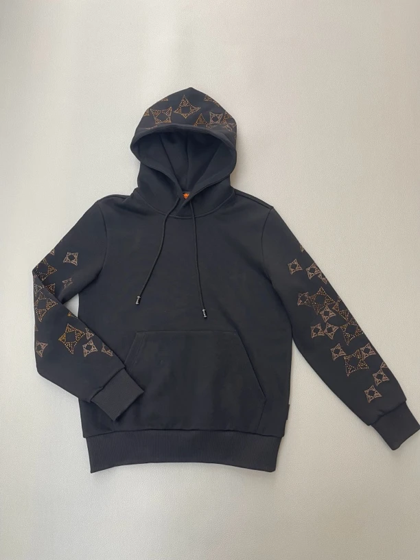 潮流时尚，休闲烫钻卫衣