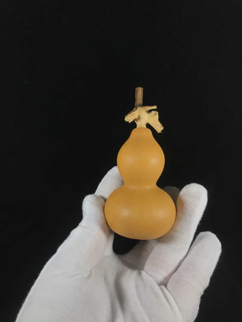 天然生长小葫芦，皮质厚实。