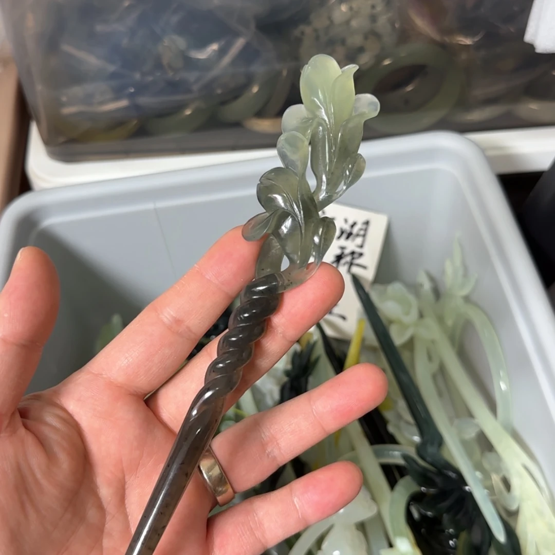 【闪购商品】岫玉发饰未镶嵌汤****吖