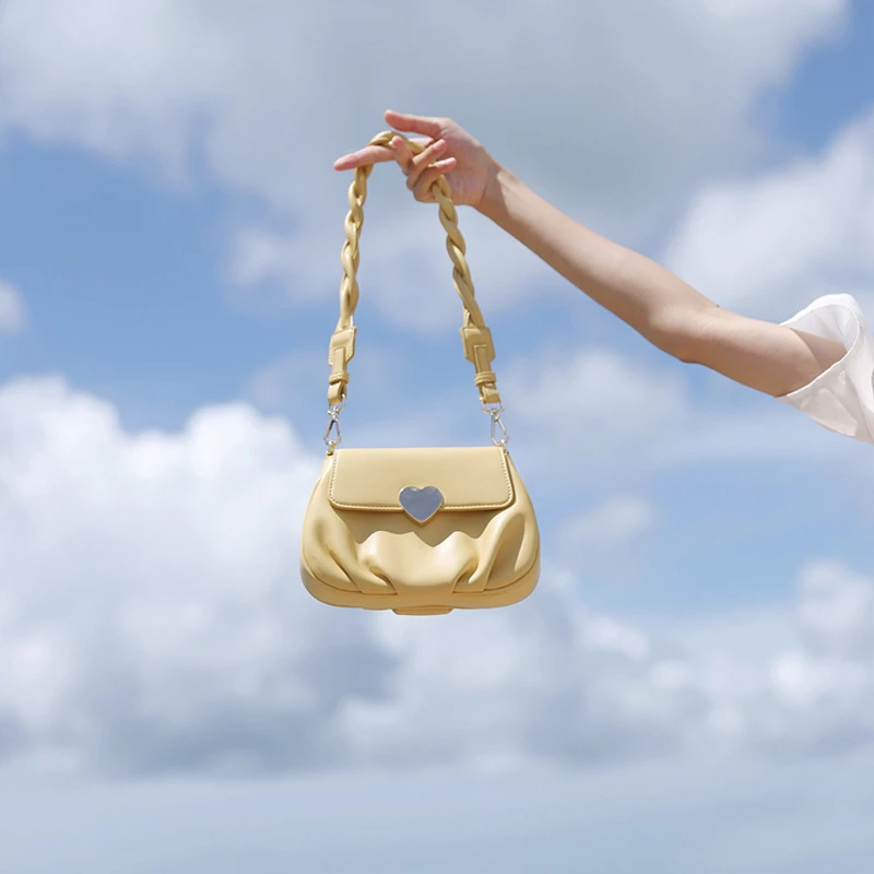 法式斜跨百搭休闲质夏季时尚个性女士春夏2025新款潮单肩斜挎女包