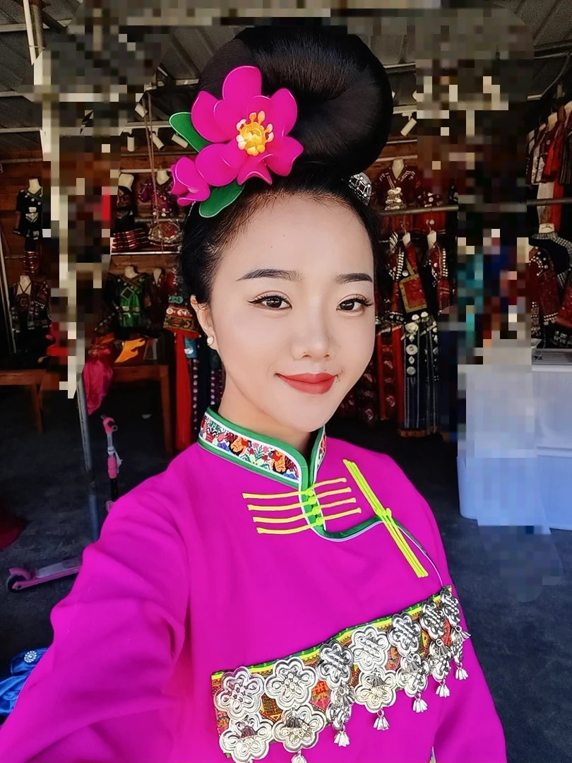 苗族短裙支系上衣