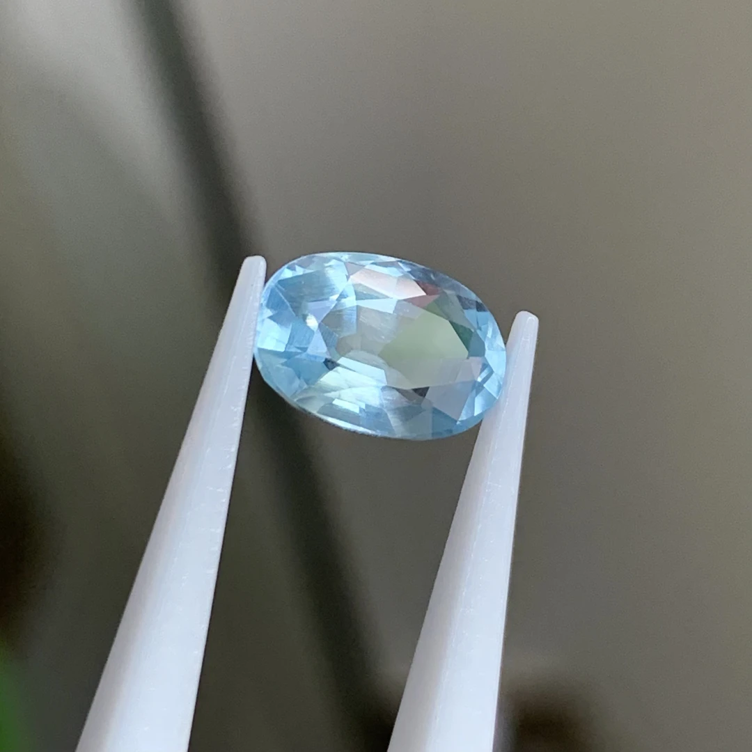 1.65克拉海蓝宝裸石圣玛利亚色9.04*6.1毫米GRC国际证