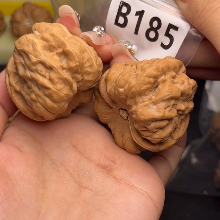 文玩核桃吊坠肚47边43