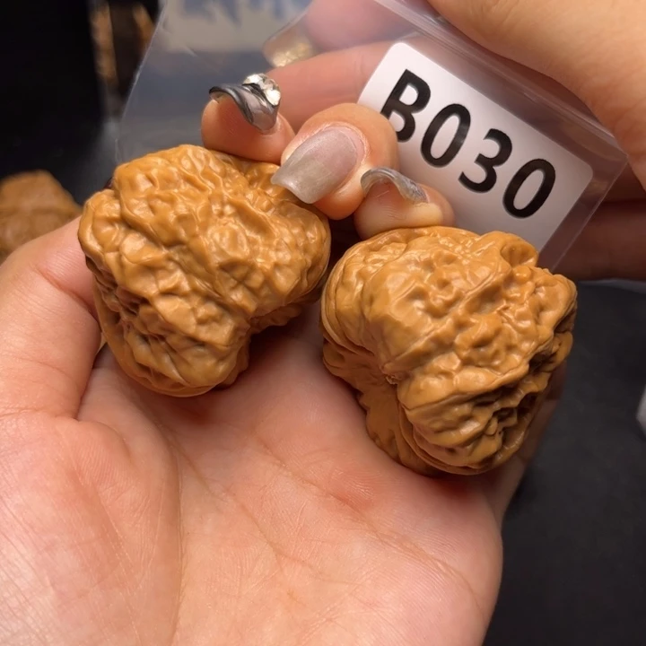 文玩核桃吊坠核*蛤蟆40