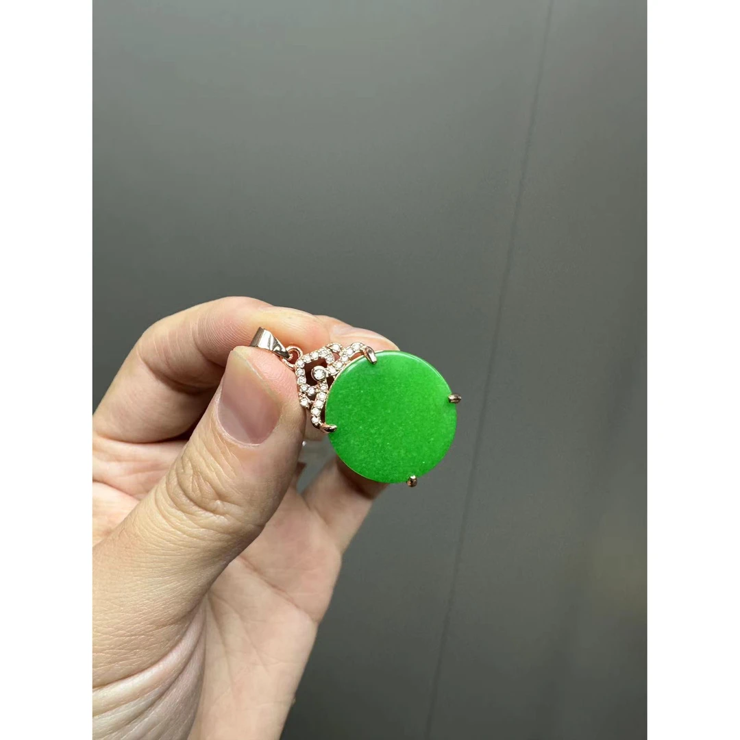 翡翠设计款14k玫瑰金祥云圆牌吊坠