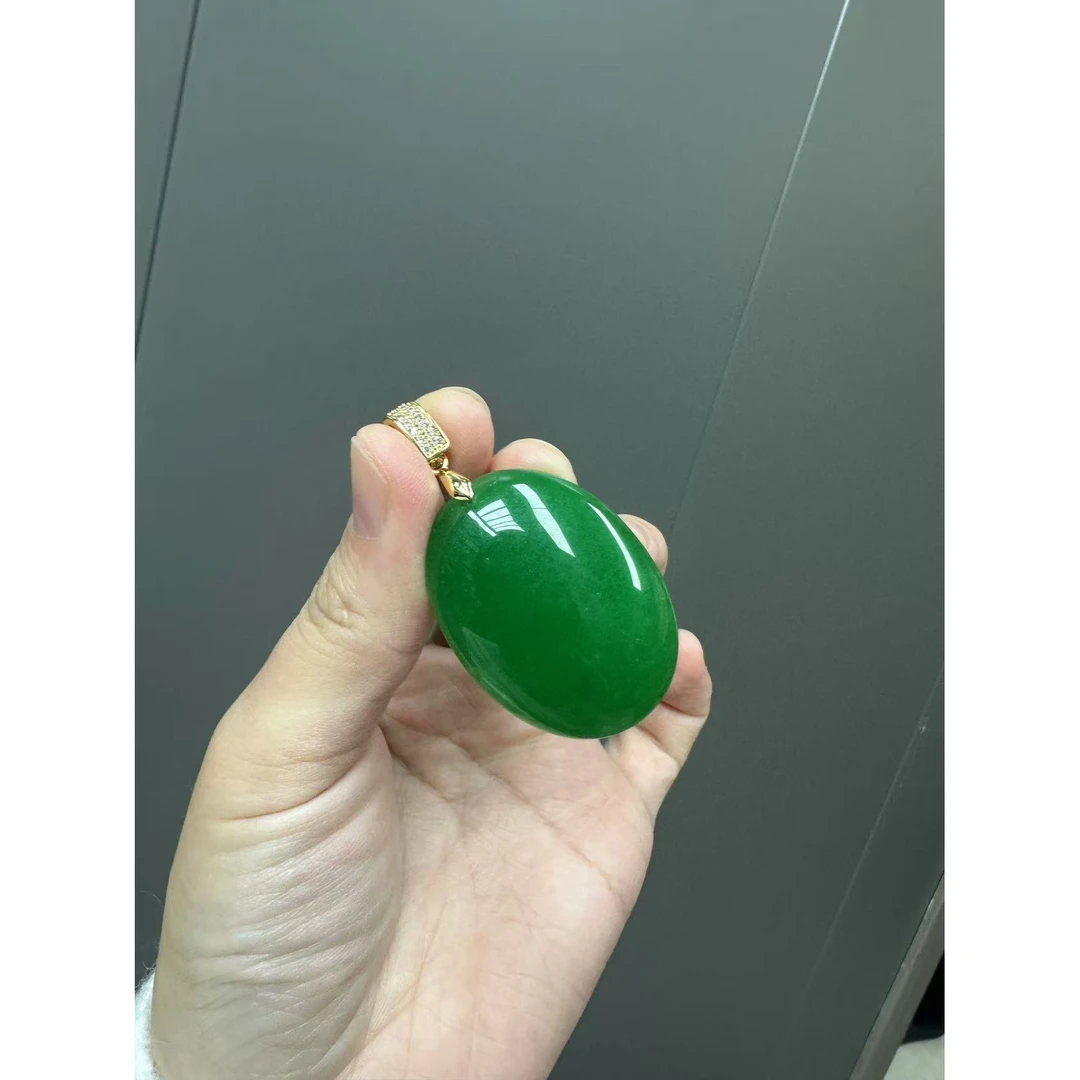 翡翠满钻14k椭圆形大蛋面吊坠