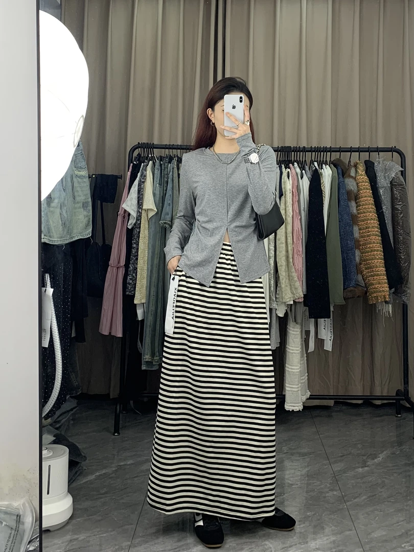 [Anan STORE]辣妹短款字母上衣秋冬新款修身显瘦百搭休闲系列