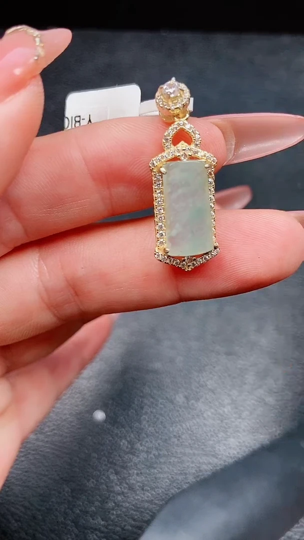 【闪购商品】翡翠颈饰银S925镶嵌4932