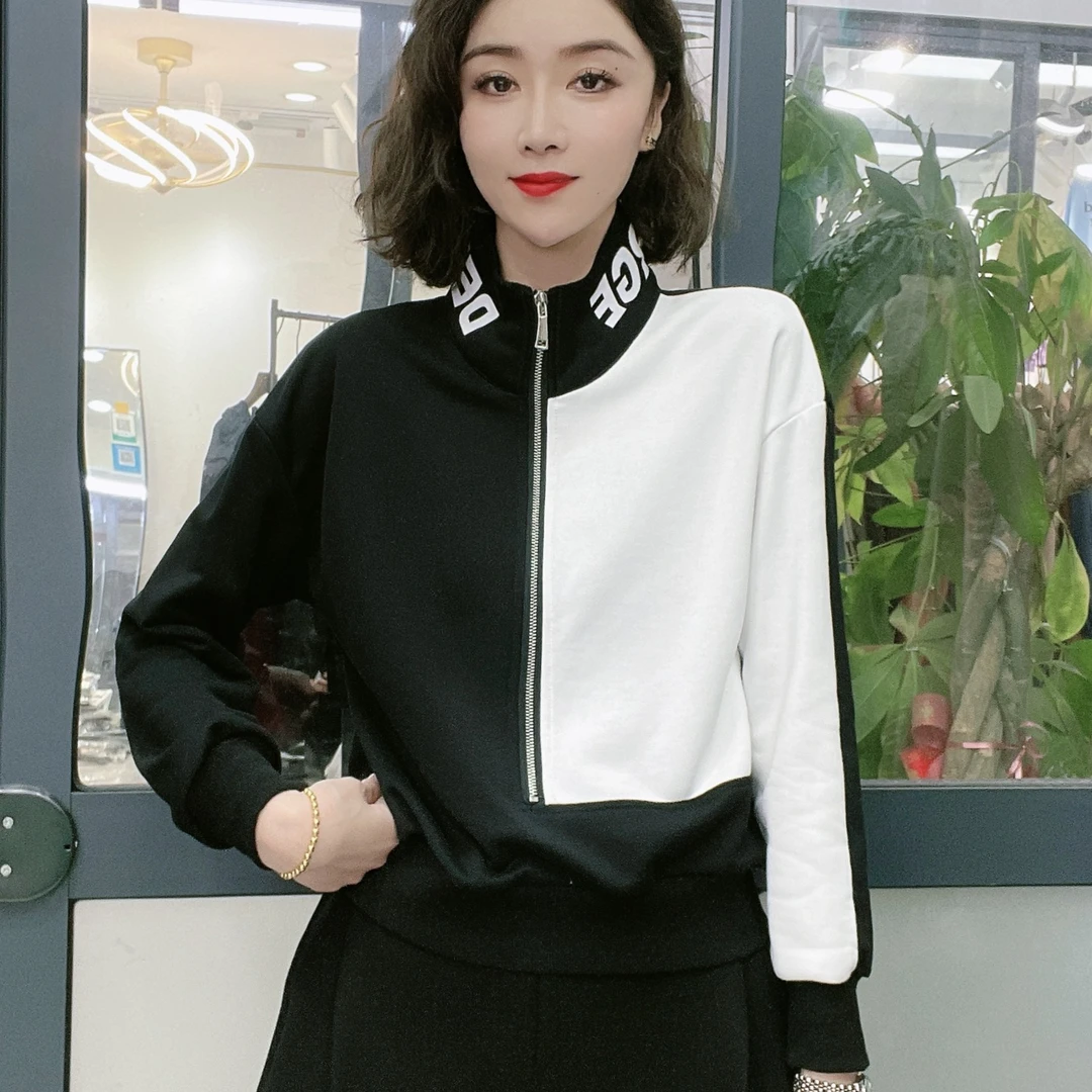 【众帆女装】 秋冬时尚百搭保暖撞色拼接立领休闲字母气质运动长袖