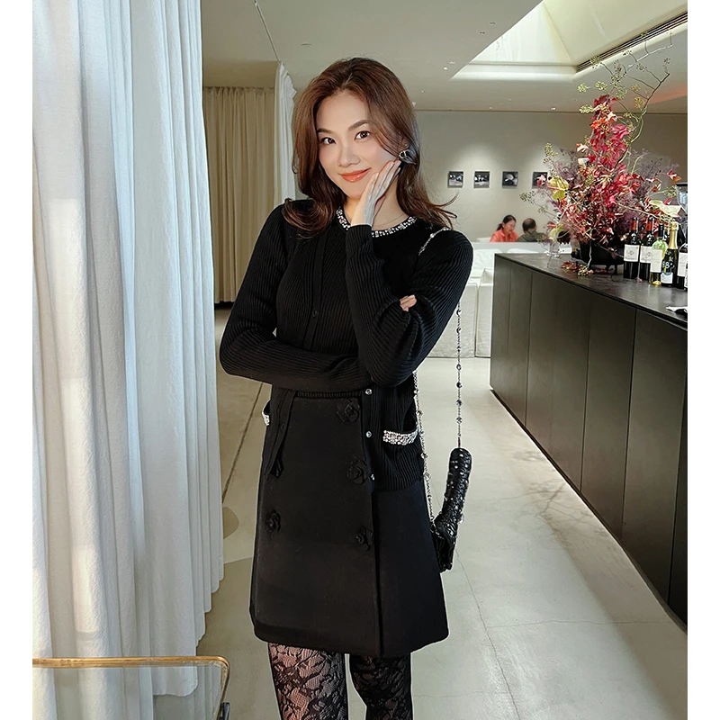 【琳媚】’“开衫”领口钉钻点缀设计长袖开衫女