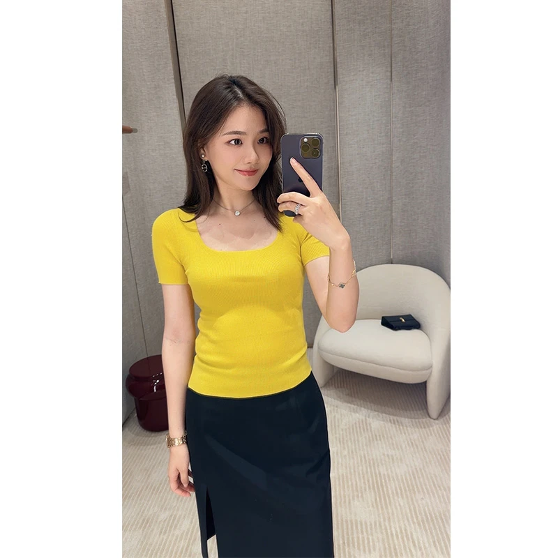 【琳媚】新款U型领时尚显瘦四色短袖针织衫女