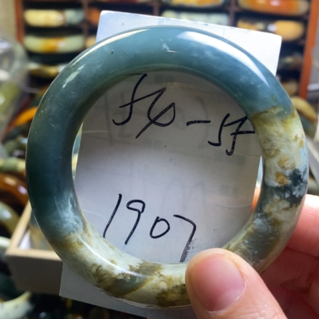 【闪购商品】蛇纹石玉手镯未镶嵌f****y