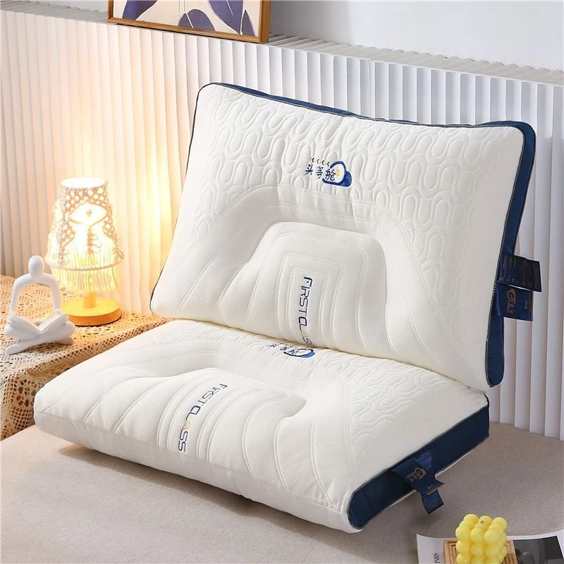 头等舱护颈椎太空云端枕头天然家用成人宿舍学生单人加厚枕芯水洗