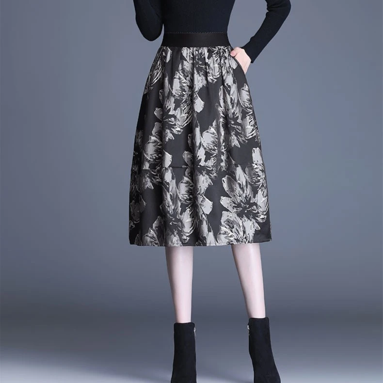 【春秋穿搭】轻奢黑色时尚提花A字半身裙女半裙2025年显瘦伞裙中长