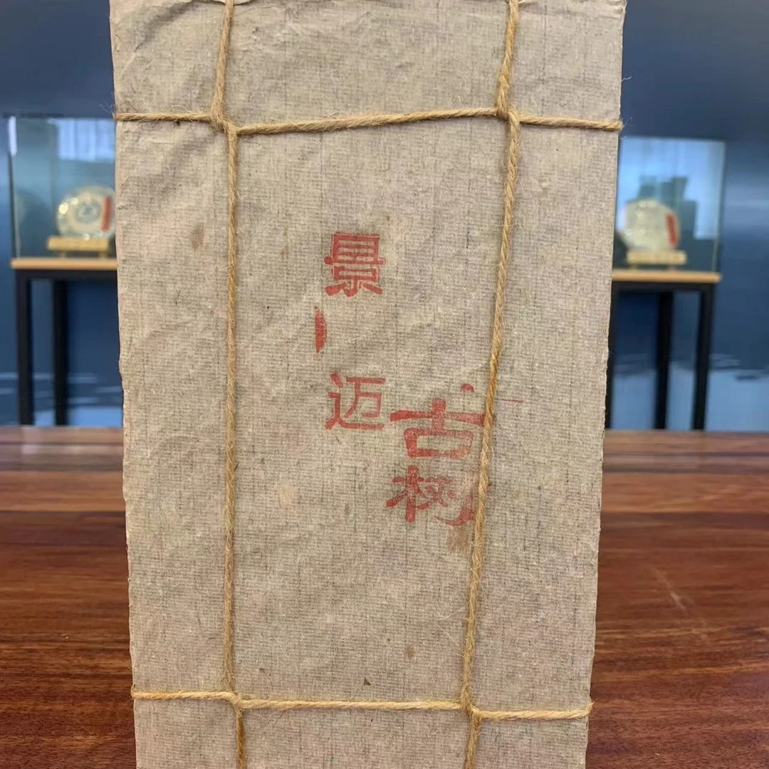 2022年  景迈古树普洱青砖  1000克
