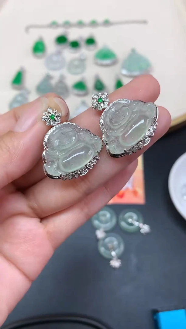 【闪购商品】翡翠吊坠(不含链)18K金镶嵌吊坠多样性发其一A247|2980