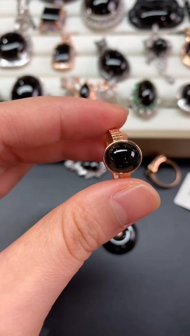 【闪购商品】翡翠戒指18K金镶嵌D381|2980