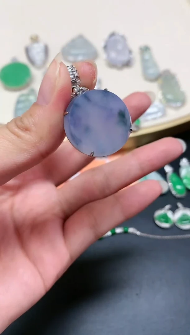 【闪购商品】翡翠颈饰18K金镶嵌A76|9800