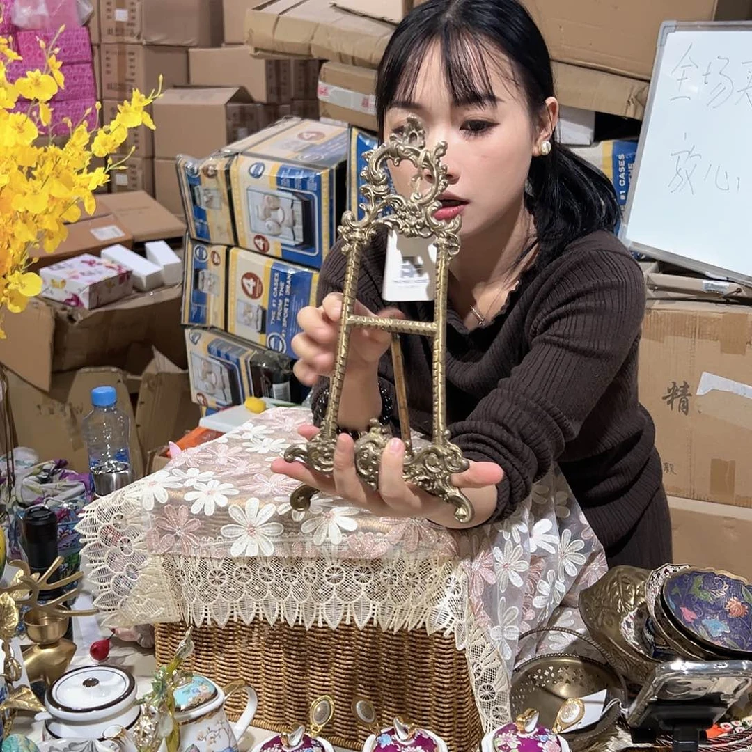 【闪购商品】座盘架花