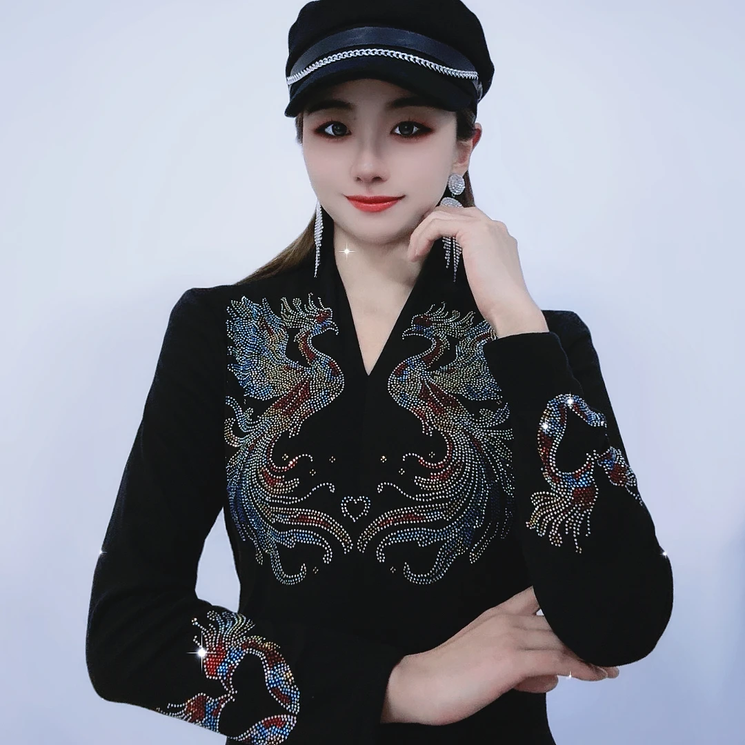 【冬季上新】彩色双凤时尚V领长袖上衣烫钻T洋气欧货显瘦打底衫