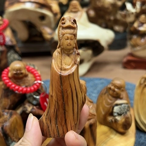 木太行崖柏手把摆件
