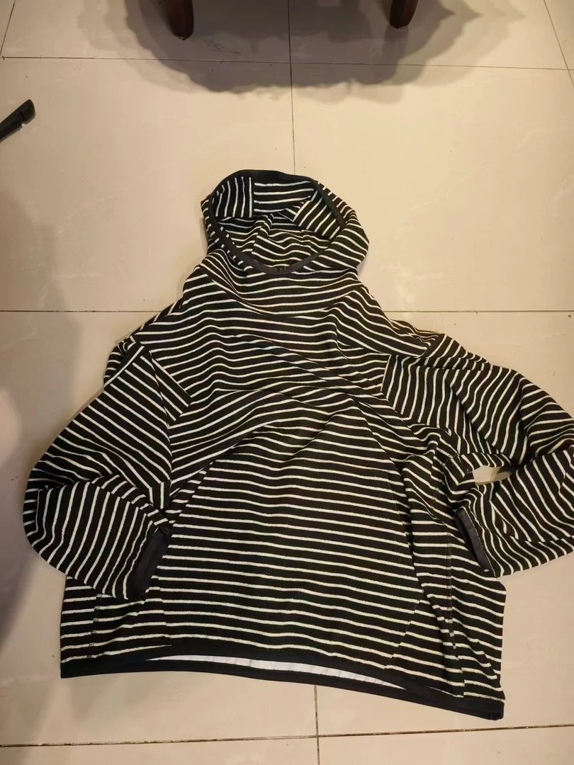 欧货百搭条纹卫衣连帽