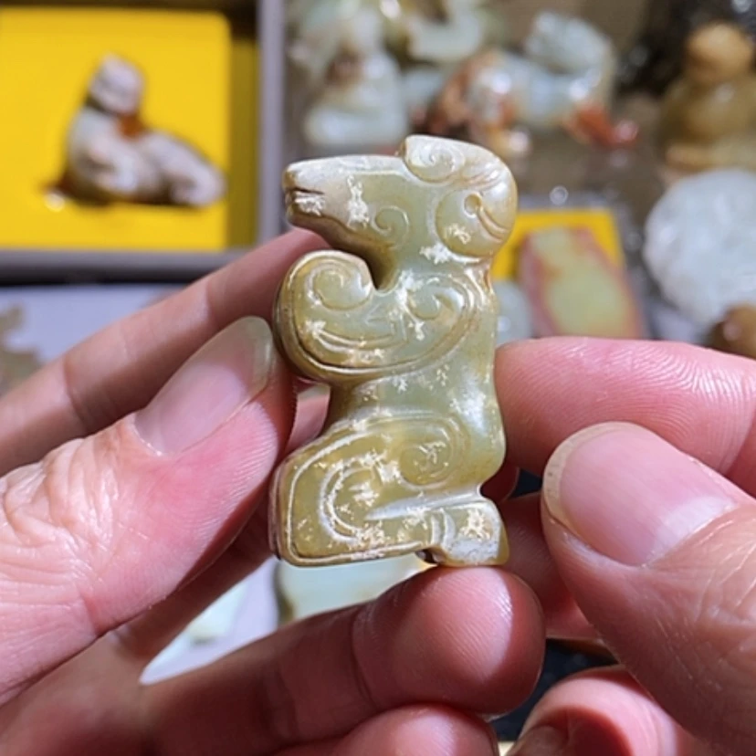 【闪购商品】和田玉（糖玉）你未镶嵌根*