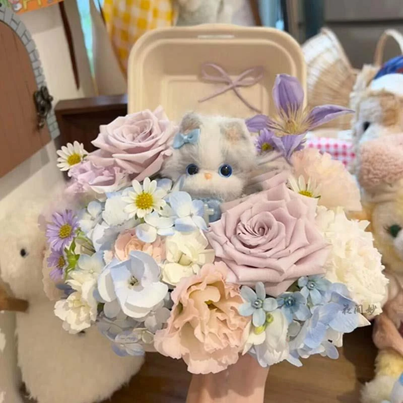 520特色礼物创意小猫便当花盒吉伊小八玩偶仿真花束送女朋友闺蜜