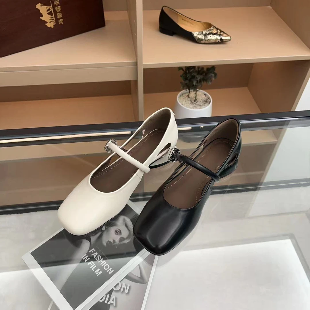 真皮粗跟浅口单鞋女2024夏新款一字扣带休闲百搭时尚仙女风小皮鞋