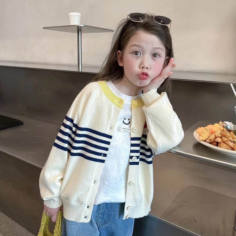 女童开衫2025春季新款毛衣爱心条纹儿童针织上衣中大童外套百搭