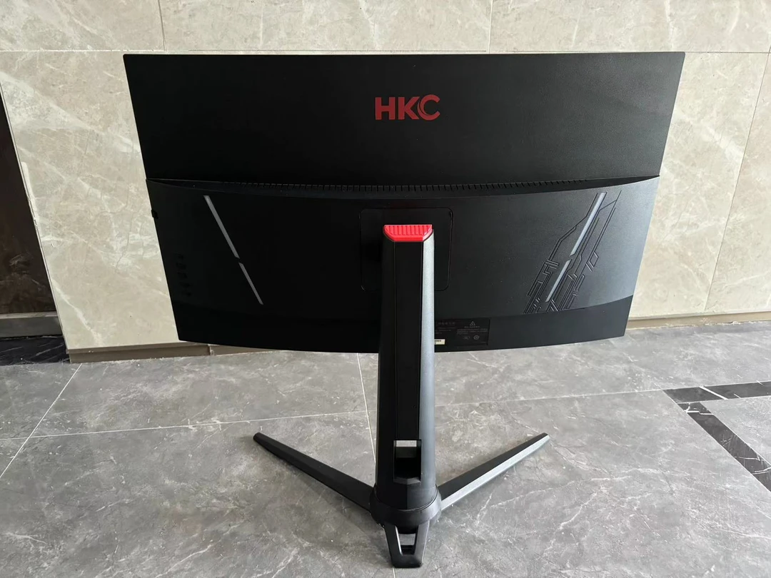 9新  32寸 1k 200hz 显示器 曲面显示器  va面板 网吧显示器