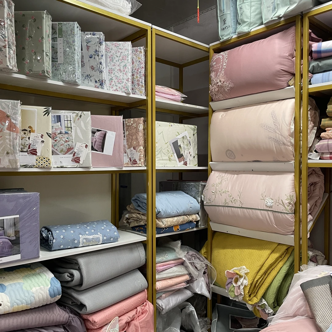 孤品四件套，被子，枕芯听清主播介绍下单  直播间为准保暖套件