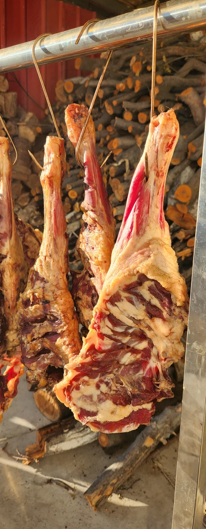 新疆伊犁果木熏羊肉熏干羊肉整羊半羊整腿整扇排