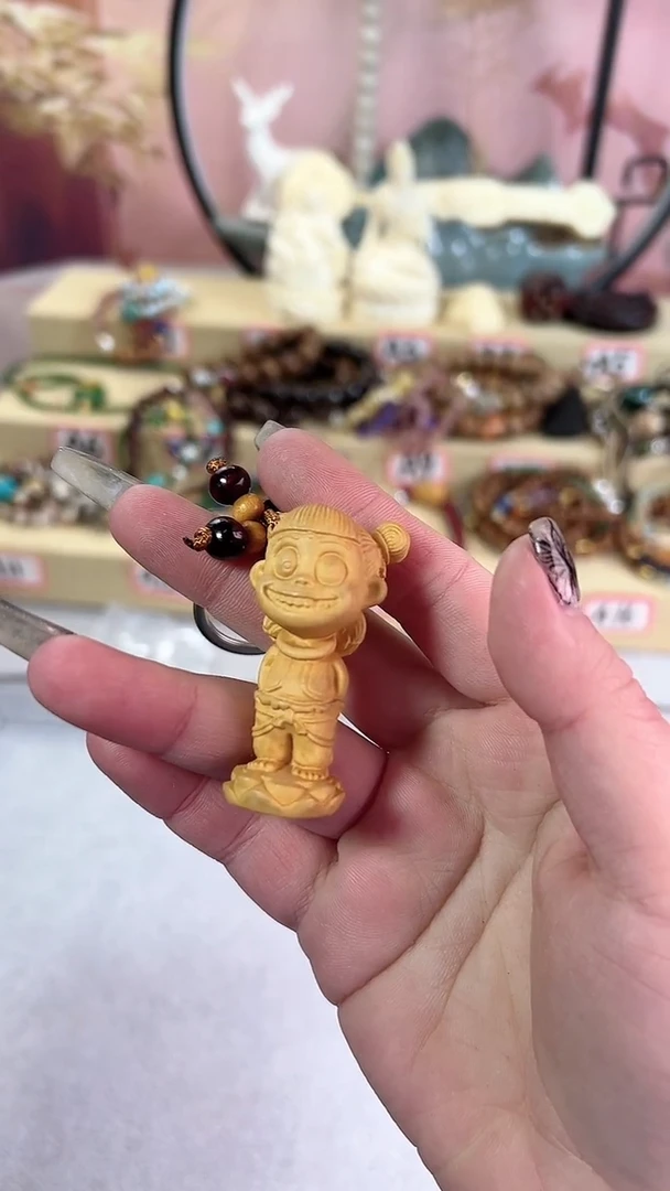 【闪购商品】雕刻木材/