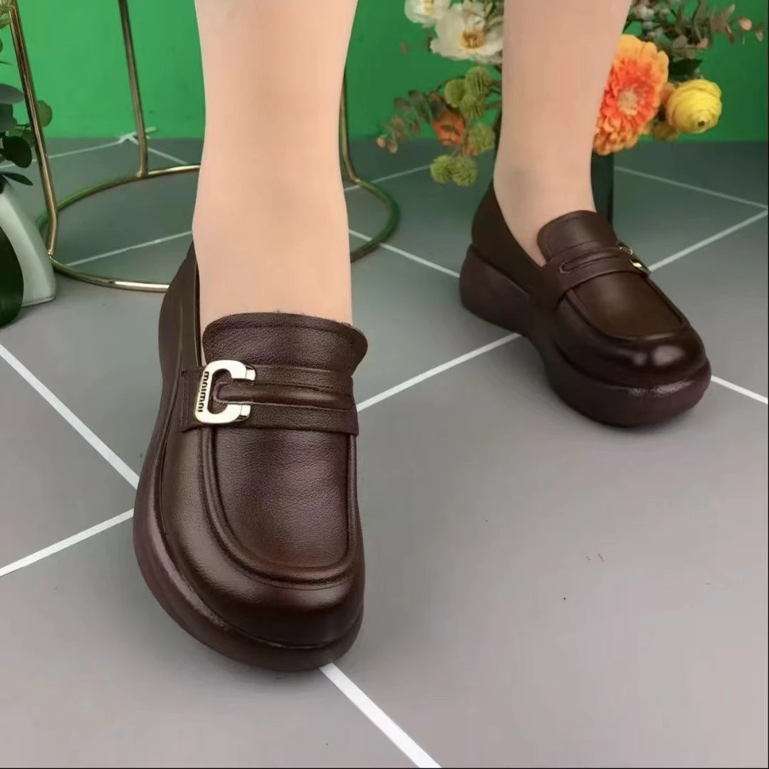 2024年春季新款真皮单鞋女松糕厚底圆头复古舒适软皮防滑妈妈皮鞋