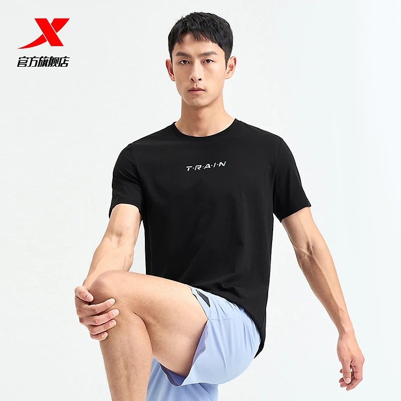 特步短袖男款综合训练健身运动T恤夏季新款男子休闲弹力透气半袖