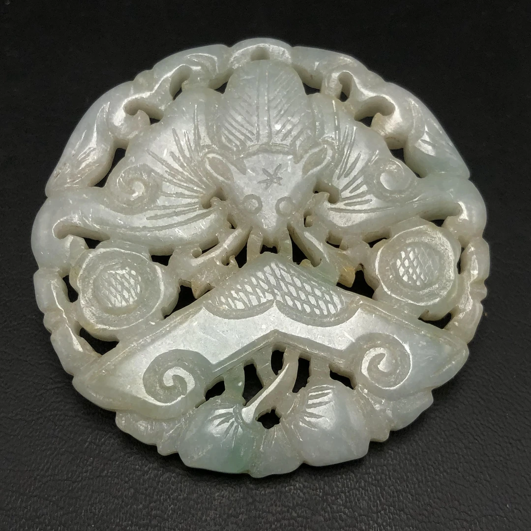 晚清民国左右时期老翡翠满工玉佩吊坠