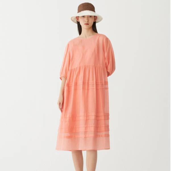 AUM/噢姆春夏气质宽松休闲纯色圆领时尚连衣裙M1CX22106