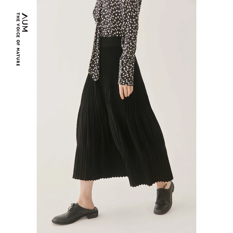 AUM/噢姆时尚百搭简约通勤精致黑色显瘦显瘦抽褶半身裙M1BW2002M