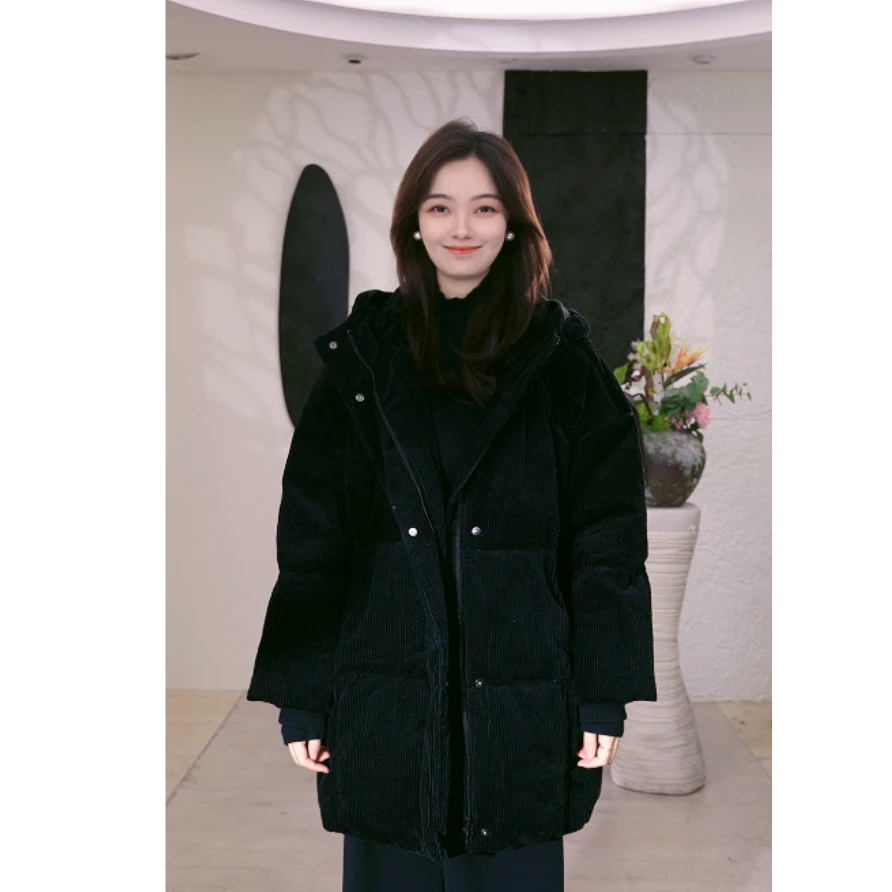 AUM/噢姆冬季新款时尚百搭气质黑色休闲女士羽绒服M1DE4949Y