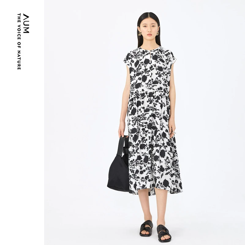 AUM/噢姆裙子夏季简约气质时尚无袖休闲长款宽松连衣裙M1DE25466