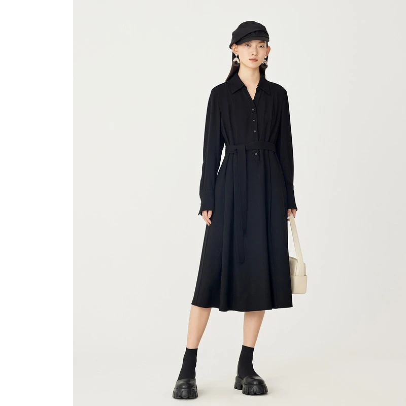 AUM/噢姆秋季设计师长袖女士时尚黑色气质连衣裙M1DE41666