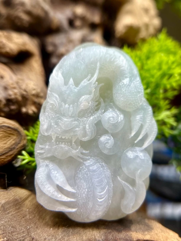 天然缅甸翡翠A货龙牌