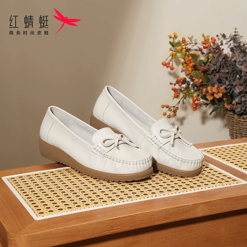 红蜻蜓妈妈鞋2023春季新款女鞋真皮平底一脚蹬单鞋软底中老年皮鞋