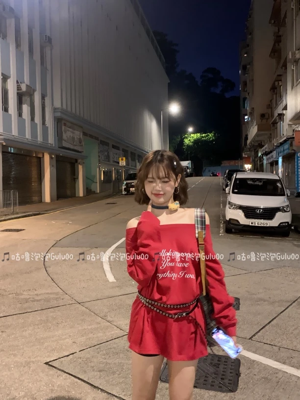 068 秋季新品韩系慵懒风可爱kt设计感斜肩长袖上衣T恤