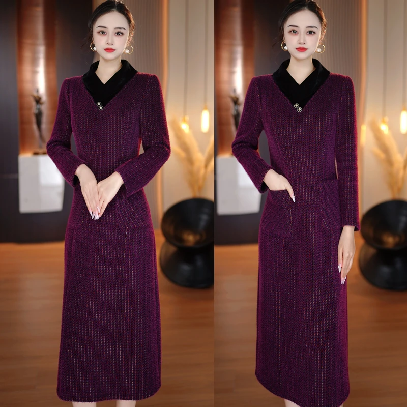 加绒加厚保暖V领连衣裙冬季新款2024年新中式收腰气质轻奢打底裙