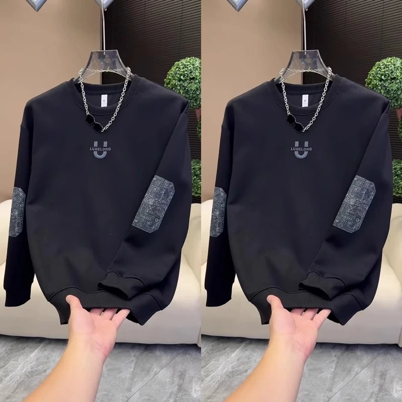 2025秋冬新款时尚百搭休闲印花圆领上衣男士长袖套头贴布潮流卫衣